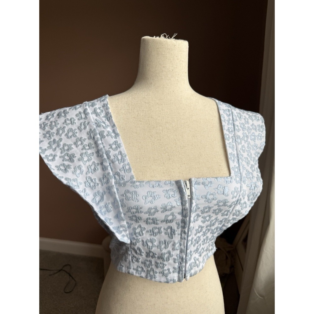 Koch Light Blue Floral Cropped Square Neck Flutter Sleeve Blouse S